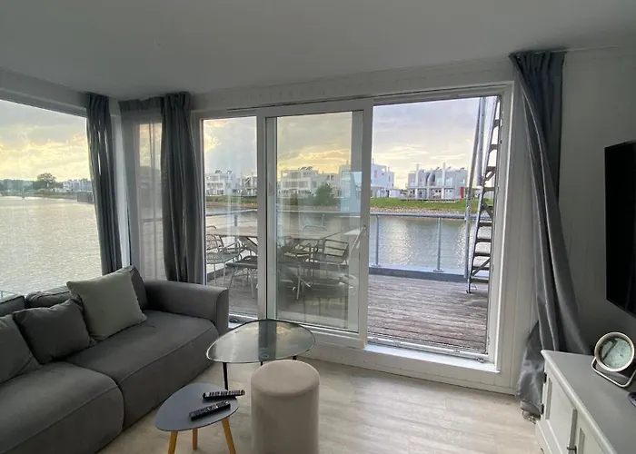 Ans Bootshaus Semesterbostad